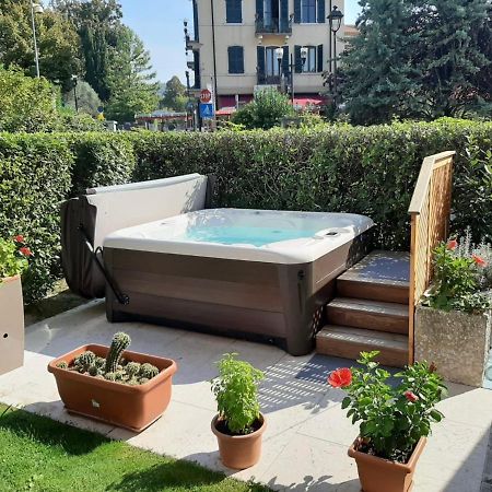 Front Lake Studio With Loft Bed And Pool Bardolino Luaran gambar